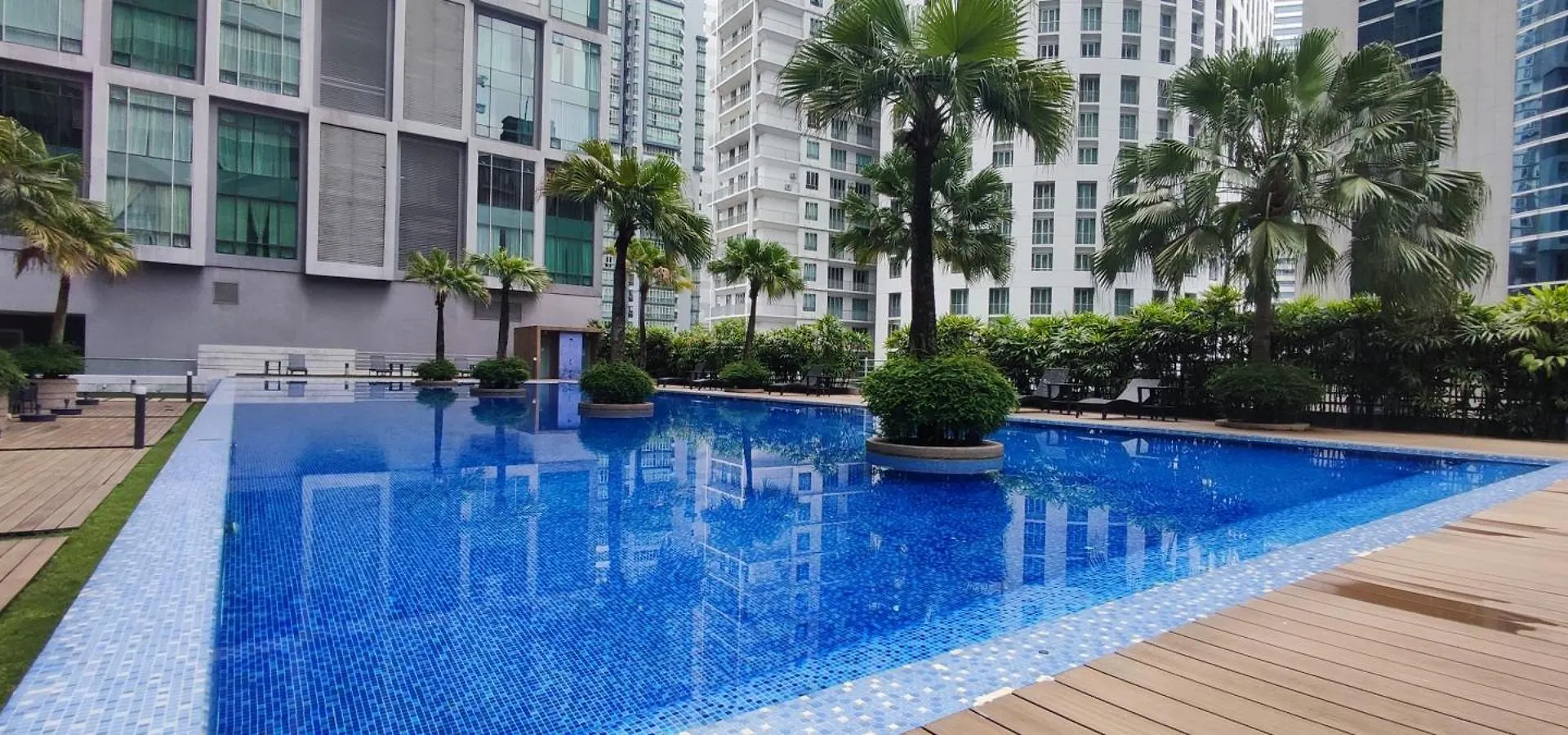 Soho Suites Klcc By Happy Stay Kuala Lumpur Apartman